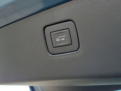 New 2026 Buick Envista Sport Touring FWD image 9