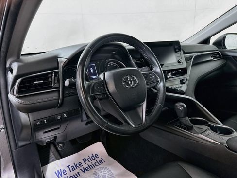 Used 2024 Toyota Camry SE FWD image 9