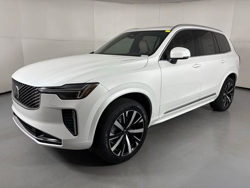 New 2026 Volvo XC90 B6 Core AWD/4WD image 4