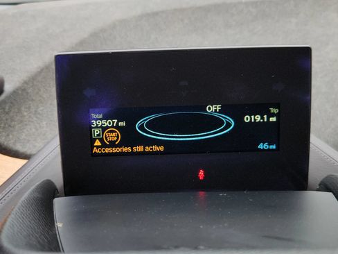 Used 2014 BMW i3 w/ Range Extender RWD image 10