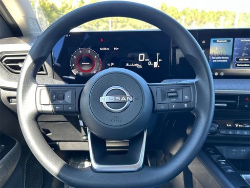 Used 2026 Nissan Kicks SV w/ Charging Package image 19