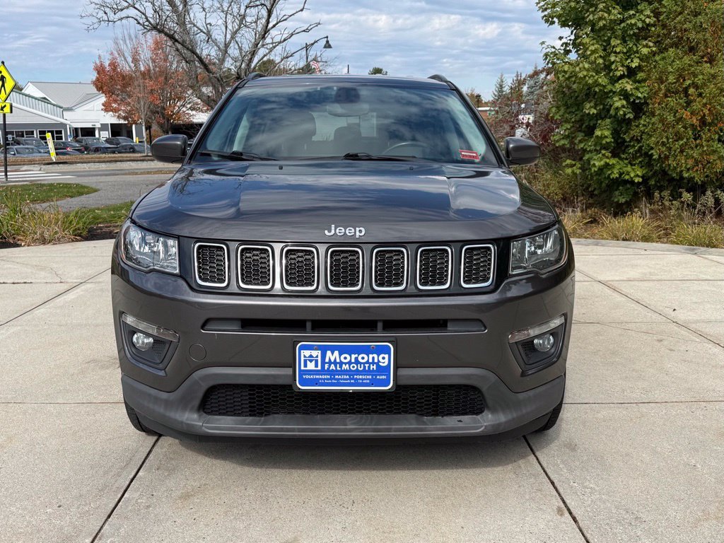 Used 2019 Jeep Compass Latitude w/ Cold Weather Group AWD/4WD image 3