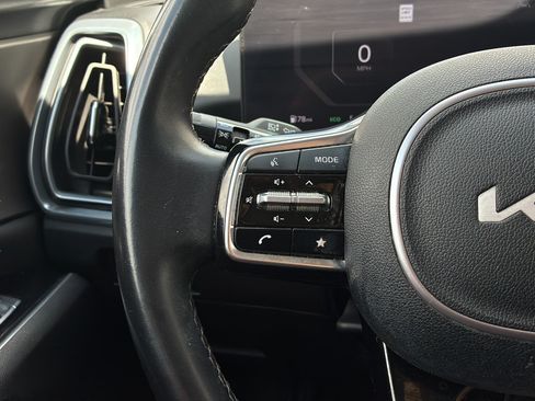 Used 2024 Kia Sorento SX FWD image 25