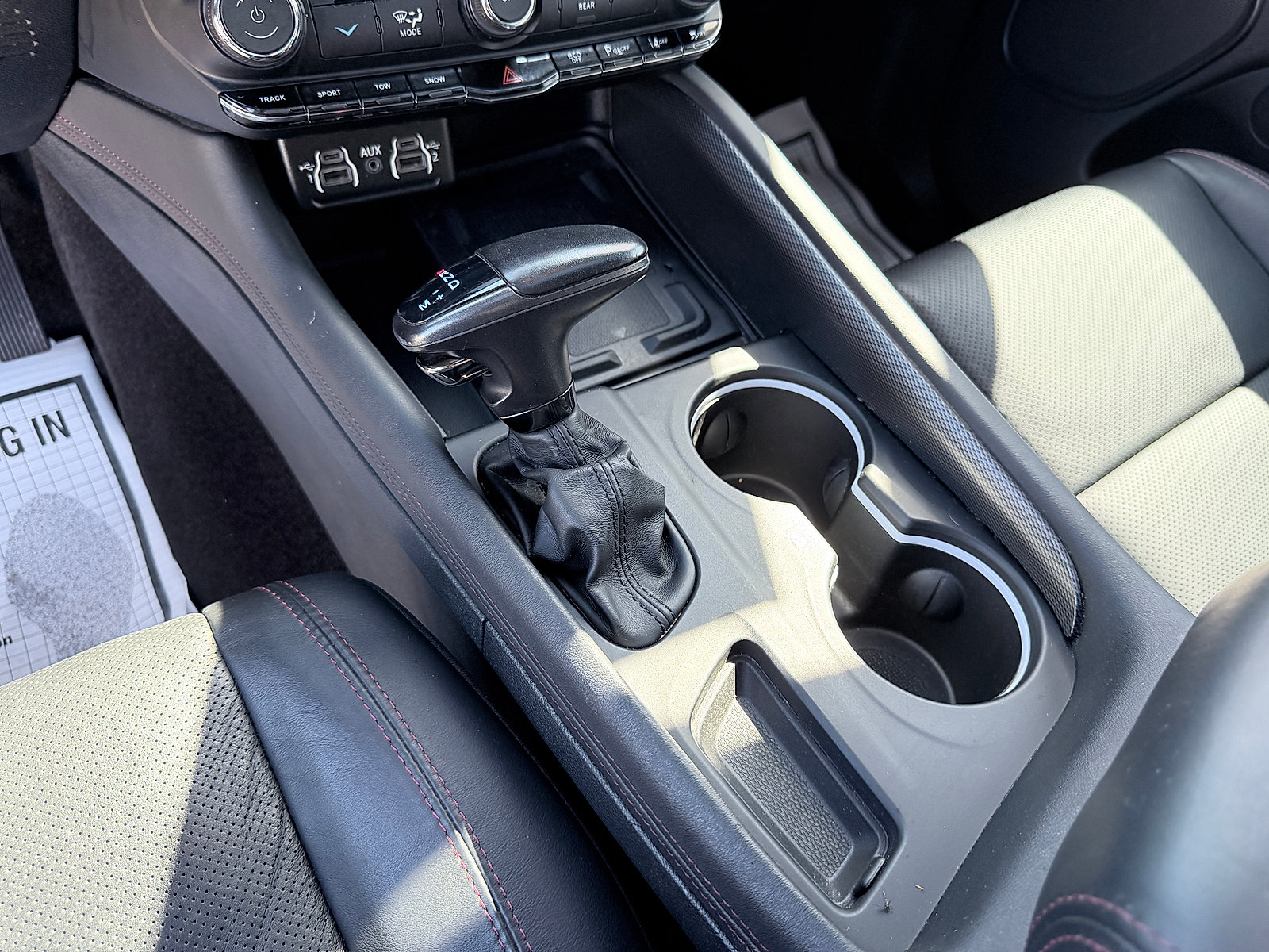 Used 2022 Dodge Durango R/T w/ Tow 'N Go Package AWD/4WD image 32