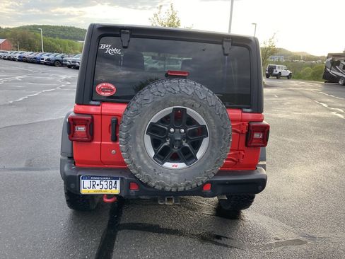 Used 2018 Jeep Wrangler Unlimited Rubicon AWD/4WD image 6