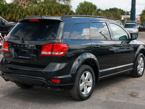 Used 2012 Dodge Journey SXT w/ Flexible Seating Group image 11