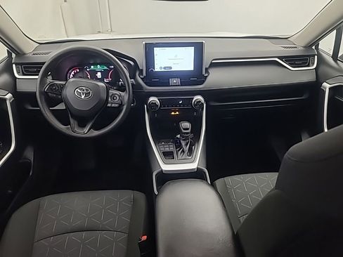 Used 2025 Toyota RAV4 XLE image 22