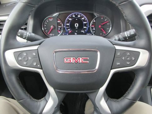 Certified 2023 GMC Acadia SLT w/ Elevation Edition image 26