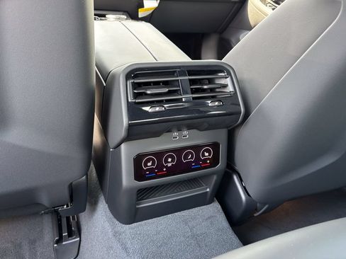 New 2027 BMW M5 AWD/4WD image 30
