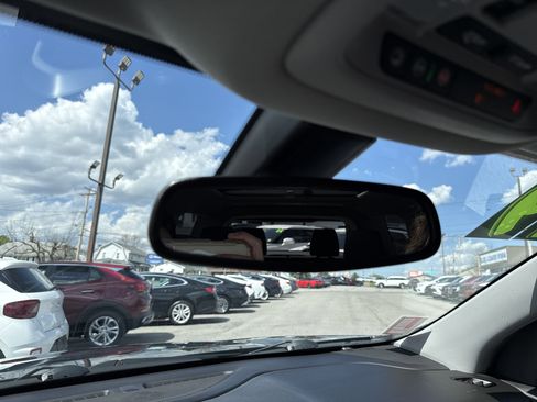 Used 2019 GMC Acadia SLT w/ Black Edition AWD/4WD image 26