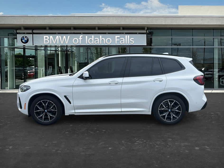 Used 2024 BMW X3 xDrive30i w/ Premium Package AWD/4WD image 4