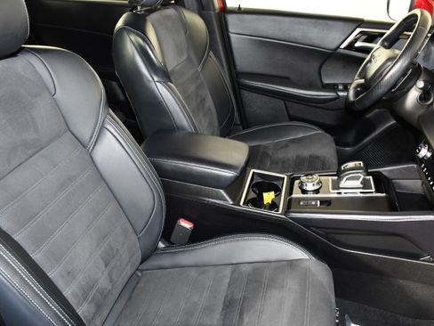 Used 2024 Mitsubishi Outlander SE AWD/4WD image 40