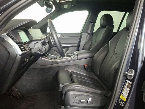 Used 2022 BMW X5 xDrive40i w/ Premium Package image 16