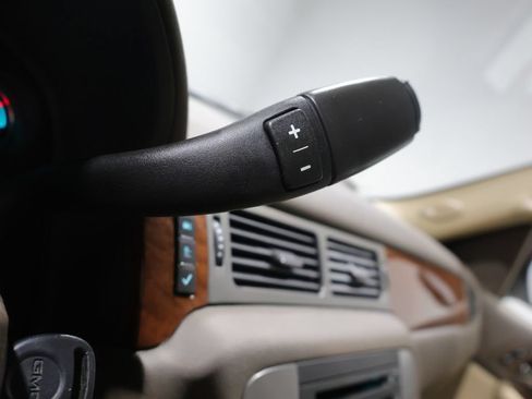 Used 2008 GMC Yukon 4WD Hybrid image 33