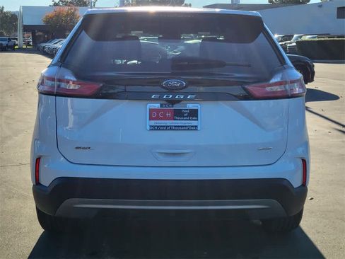 Used 2024 Ford Edge SEL image 4