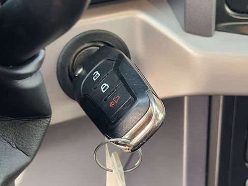 Used 2023 Ford F150 XLT AWD/4WD image 20
