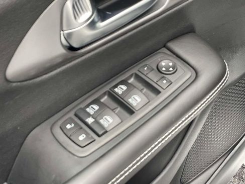 New 2026 Chrysler Pacifica Select FWD image 24
