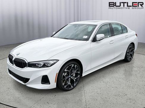 Used 2025 BMW 330i Sedan w/ Premium Package RWD image 2