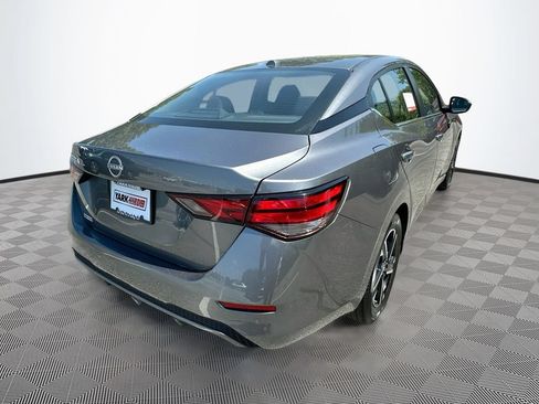 Used 2025 Nissan Sentra SV FWD image 10