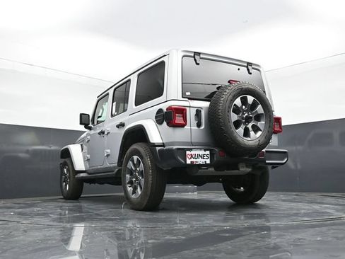 Used 2023 Jeep Wrangler Unlimited Sahara w/ LED Lighting Group AWD/4WD image 41