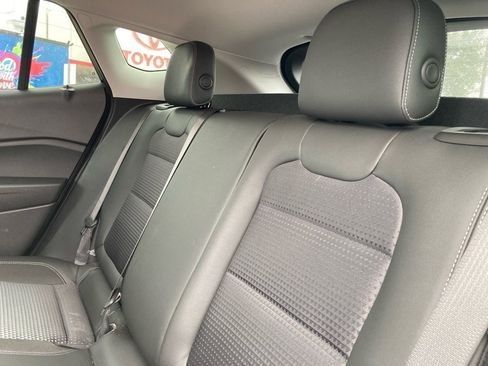 Used 2025 Chevrolet Trax LT image 9
