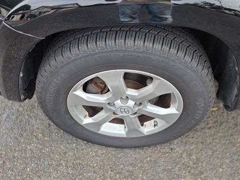 Used 2010 Toyota RAV4 Limited AWD/4WD image 23