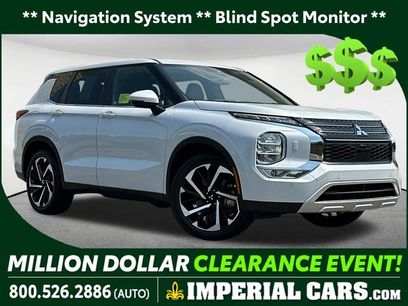 Used 2023 Mitsubishi Outlander SE