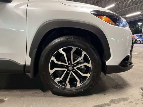 Used 2025 Toyota Corolla Cross AWD Hybrid image 8