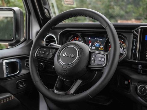 New 2026 Jeep Gladiator Sport image 14