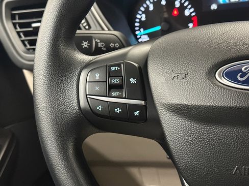 Used 2020 Ford Escape SE image 21