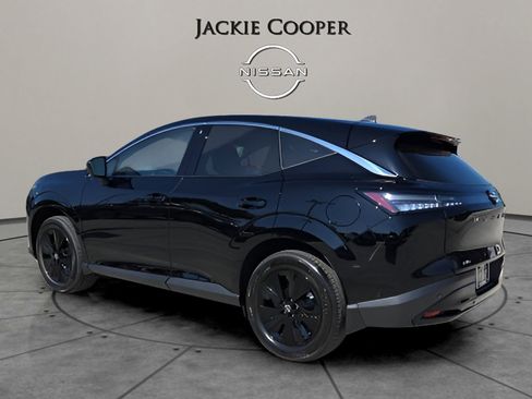 Certified 2025 Nissan Murano SV image 3