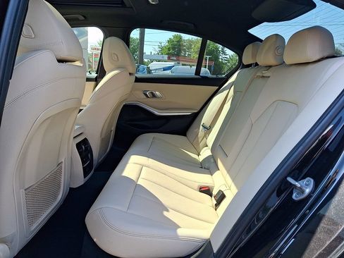 Used 2021 BMW 330i xDrive Sedan w/ Convenience Package AWD/4WD image 14