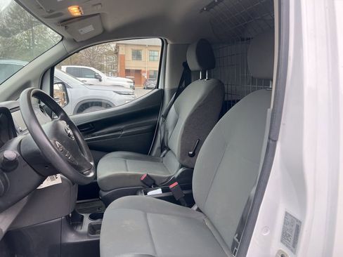 Used 2021 Nissan NV200 S image 15