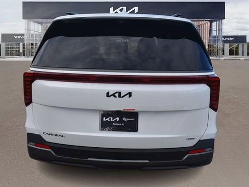 New 2026 Kia Carnival SX Prestige image 5