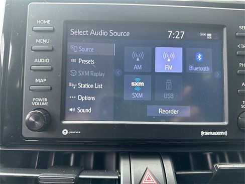 Used 2021 Toyota RAV4 LE image 17