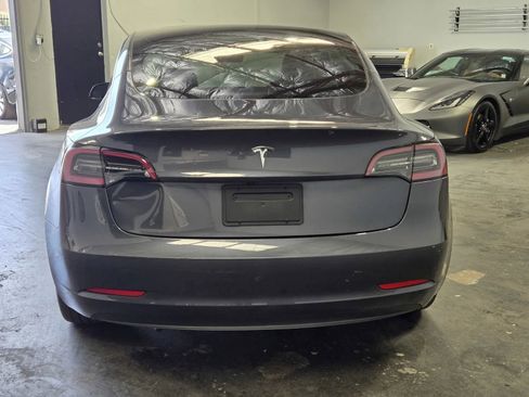 Used 2023 Tesla Model 3 Standard Range RWD image 3