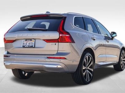 Used 2023 Volvo XC60 B5 Ultimate w/ Climate Package