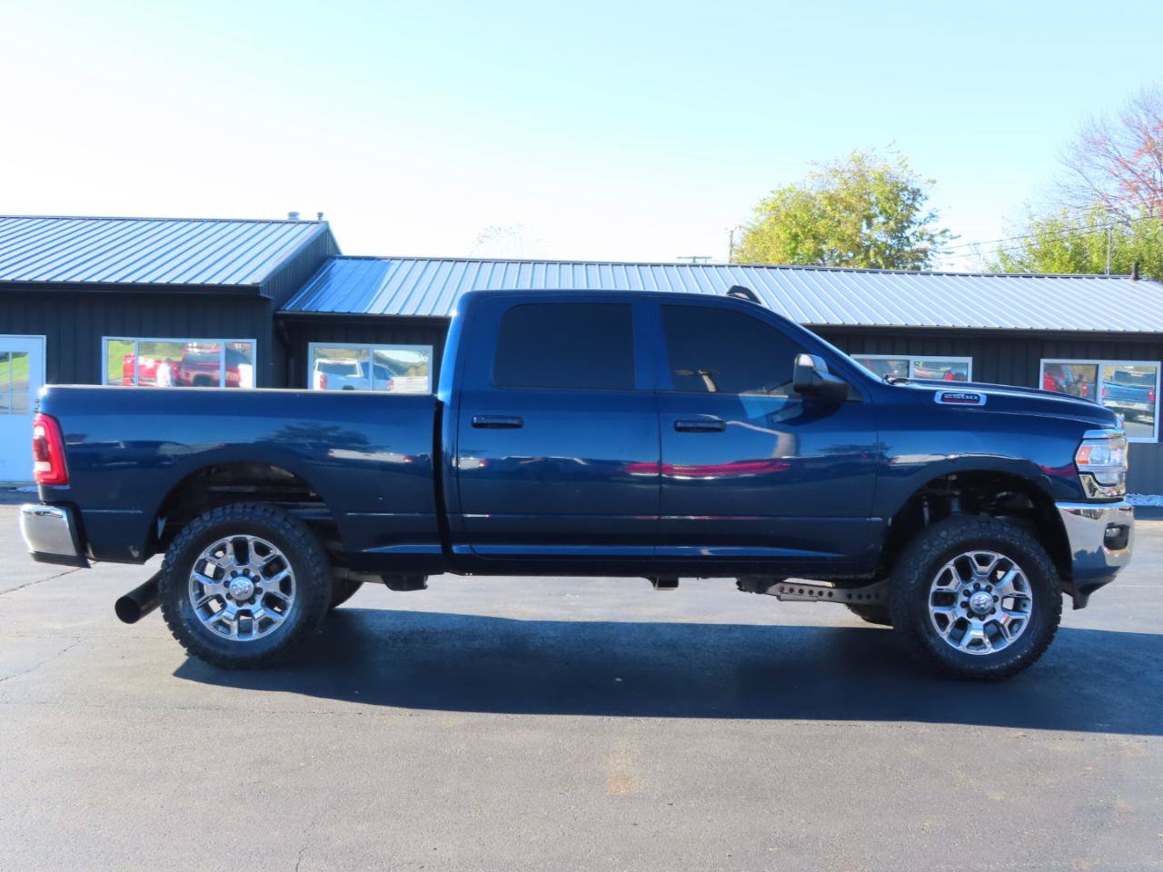 Used 2020 RAM 2500 Big Horn w/ Level 2 Equipment Group AWD/4WD image 7