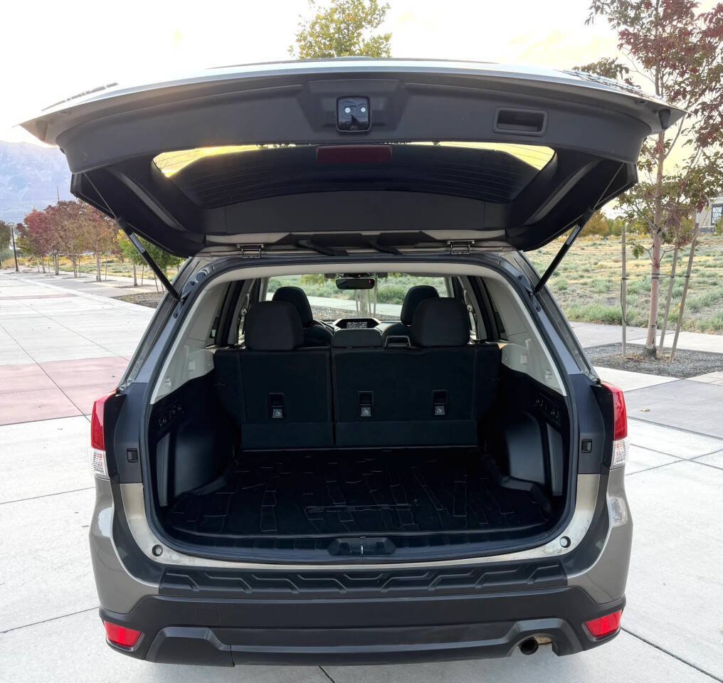 Used 2020 Subaru Forester Premium w/ Popular Package #1 AWD/4WD image 8