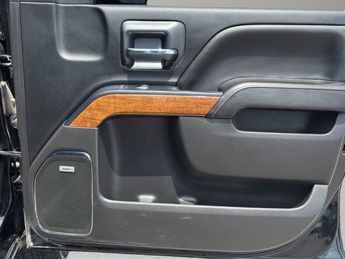Used 2018 Chevrolet Silverado 1500 High Country AWD/4WD image 9