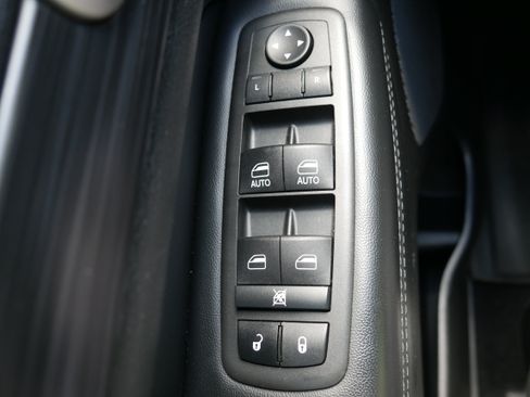 Used 2022 Jeep Grand Cherokee Laredo X AWD/4WD image 29