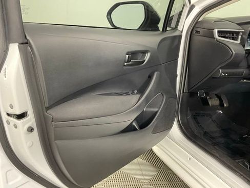 Used 2023 Toyota Corolla LE FWD image 11