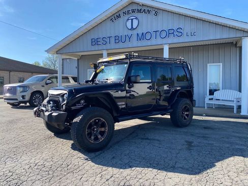 Used 2018 Jeep Wrangler Unlimited Sport S AWD/4WD image 1