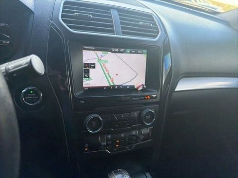 Used 2016 Ford Explorer XLT w/ Equipment Group 202A image 23