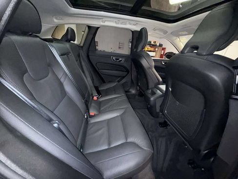 Used 2025 Volvo XC60 B5 Plus AWD/4WD image 16