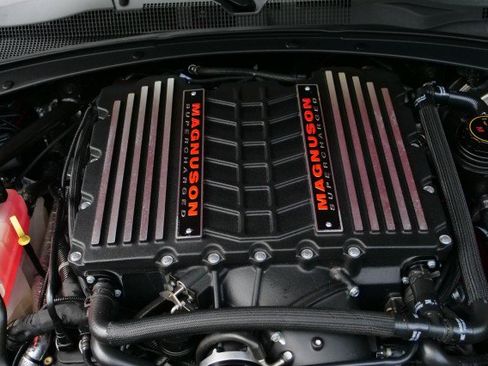 Used 2022 Chevrolet Camaro ZL1 RWD image 35