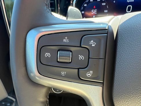 Used 2025 Chevrolet Silverado 1500 LTZ image 11