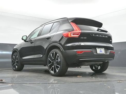 New 2026 Volvo XC40 B5 Ultra w/ Protection Package Premier image 41