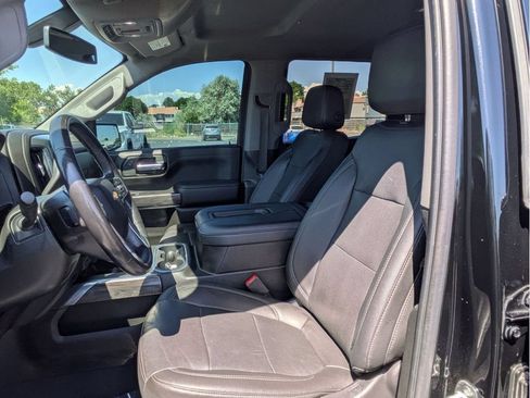 Used 2021 Chevrolet Silverado 1500 LTZ AWD/4WD image 12
