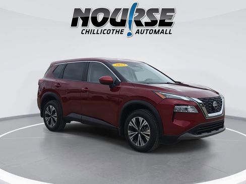 Used 2023 Nissan Rogue SV AWD/4WD image 2